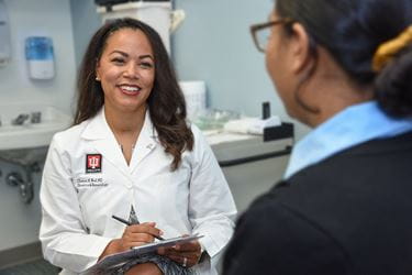 Chemen Neal at the vaginitis clinic