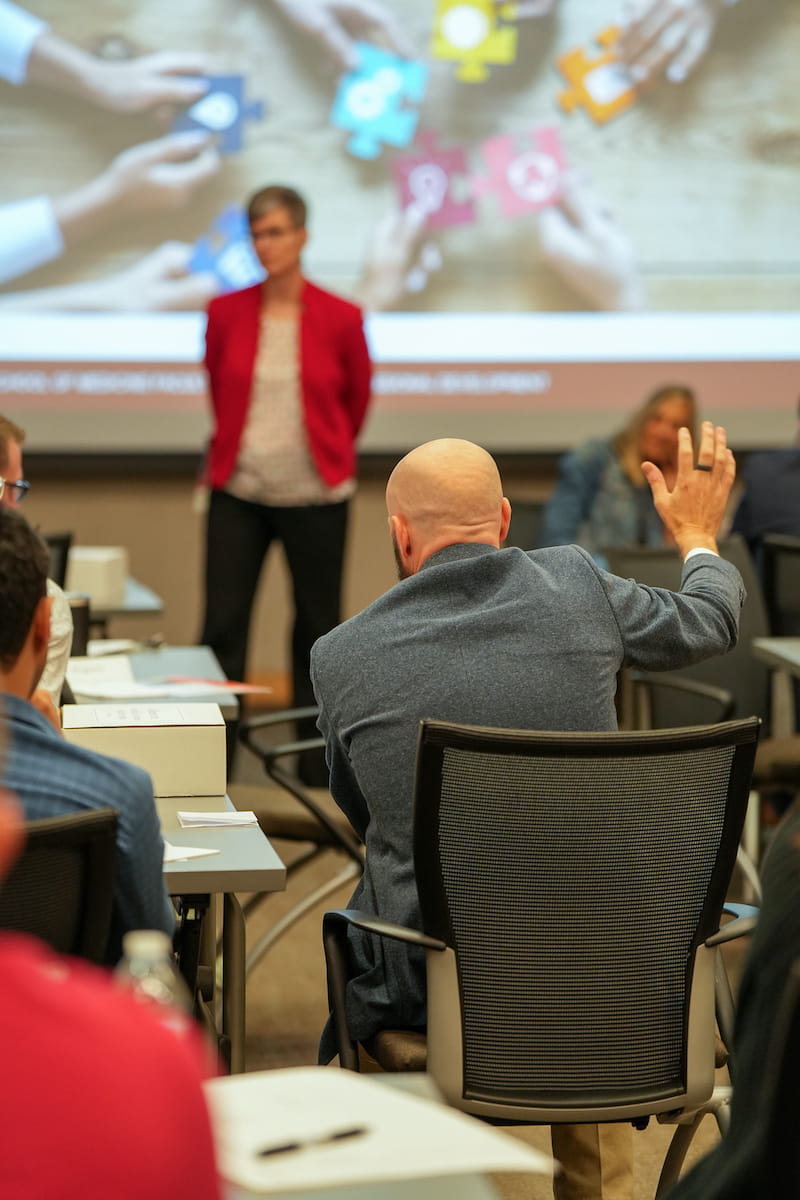 Bosslet contributes during a LAMP session
