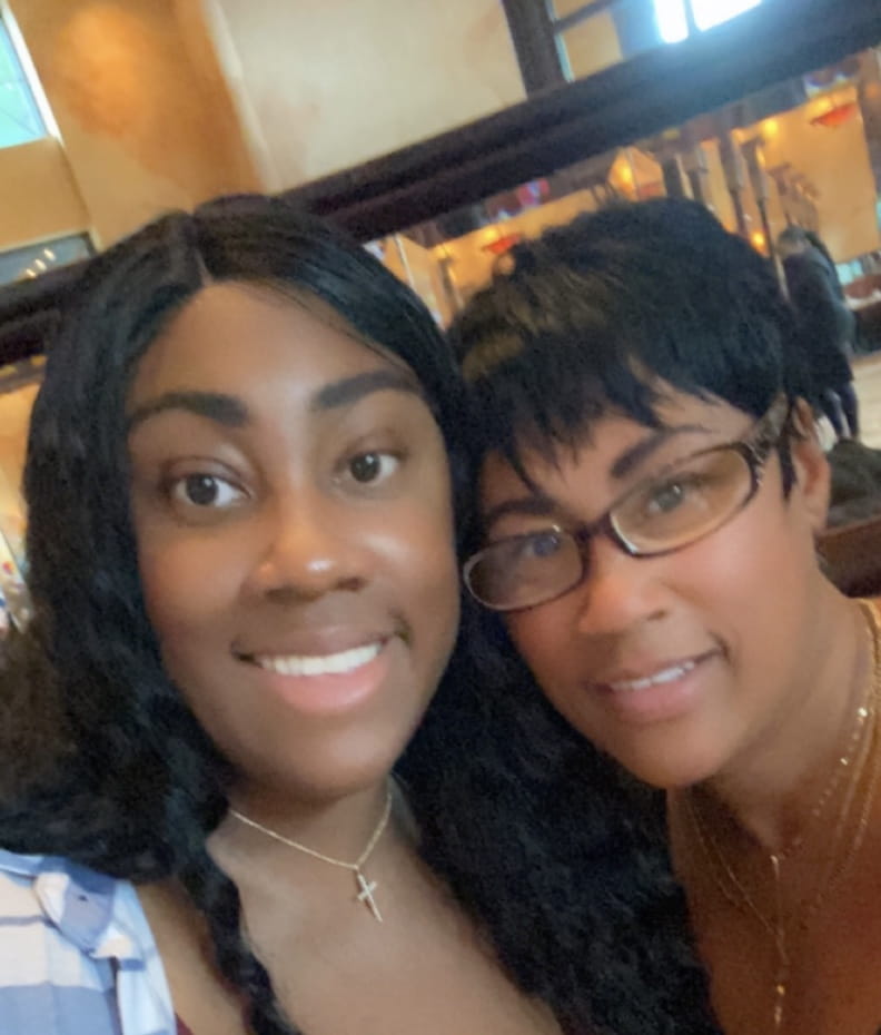 Selfie of Chinade Roper and her mother