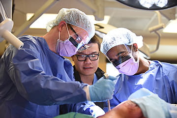 trainees practice surgical skills in a simulation