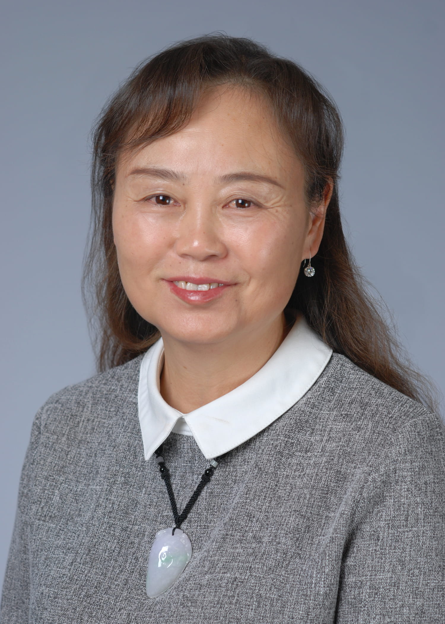 portrait of carrie zhou
