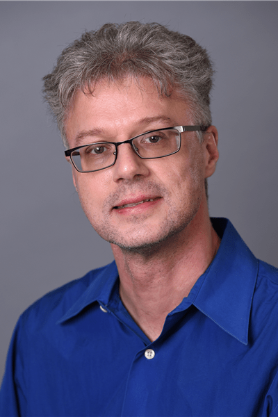 41867-Herzog, Roland